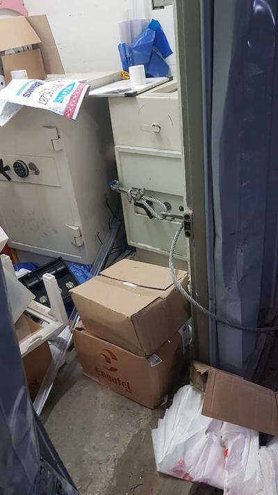 DELINCUENTES INTENTAN ROBAR CAJA FUERTE DESDE LÍDER EXPRESS EN BELLOTO NORTE