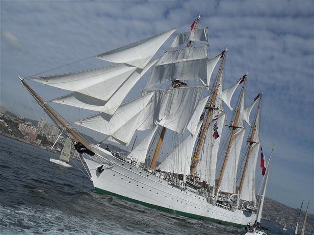 BUQUE ESCUELA ESPAÑOL “JUAN SEBASTIÁN DE ELCANO” INGRESÓ A AGUAS TERRITORIALES CHILENAS