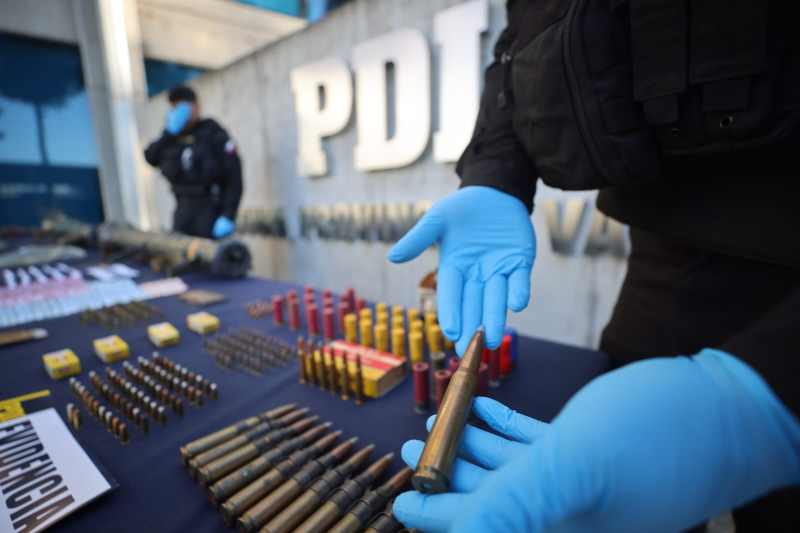 PDI DESARTICULA BANDA CRIMINAL ARMADA EN LIMACHE Y DETIENE A PRESUNTO AUTOR DE HOMICIDIO DE CONDUCTORA EN VALPARAÍSO